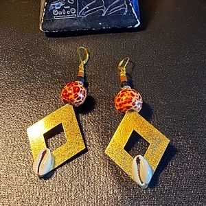 3 inches Bohemian style Cowrie shells earrings